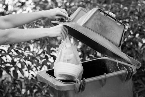 Choosing the right furniture clearance service
